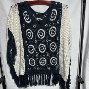 Baku Navy and Cream V-Neck Fringe Sweater Sz L (2az)